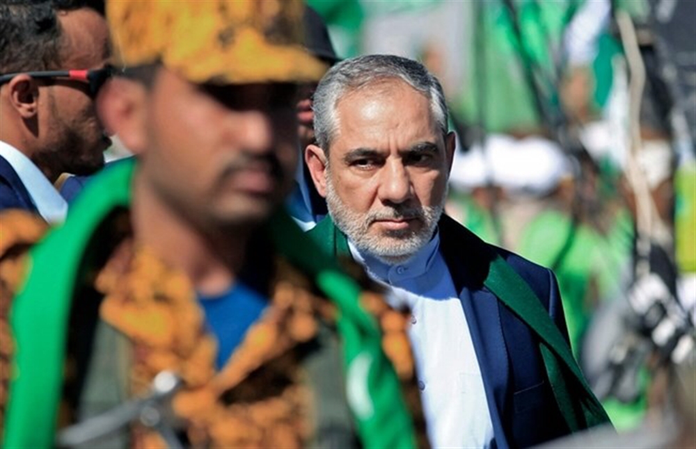 "التجسس وإدارة عمليات عدائية".. الادعاء العسكري يوجه عدة تهم لسفير إيران لدى الحوثيين
