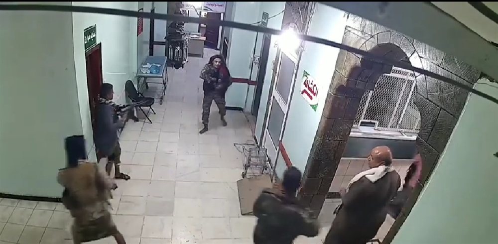(شاهد).. فيديو يظهر جريمة قتل الجندي "المغربي" وشرطة تعز توضح الاجراءات التي اتخذتها لضبط الجناة