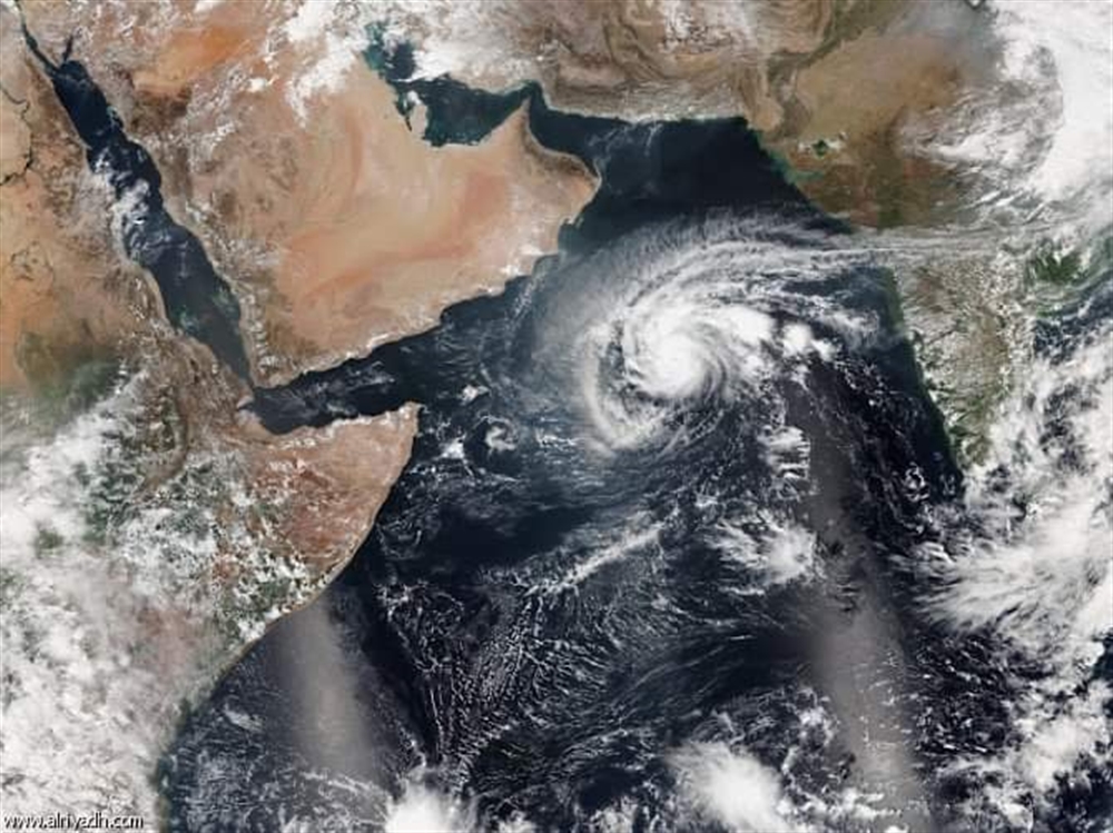 المنخفض الجوي قد يضرب 6 محافظات يمنية ويصل إلى الهند ومركز دولي يتوقع أن ينشط بقوة  في هذا التاريخ