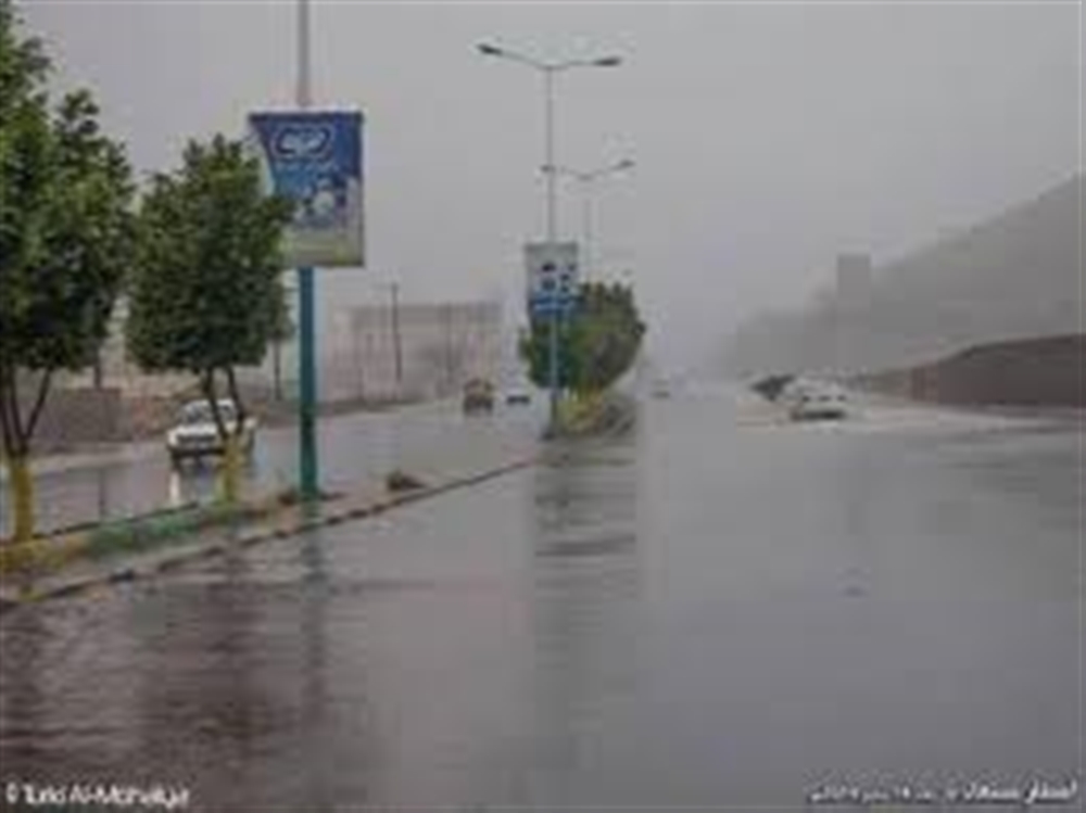 فلكي يمني يحذر من اضطرابات شديدة ودوامات رياح وأمطار غزيرة في 10 محافظات