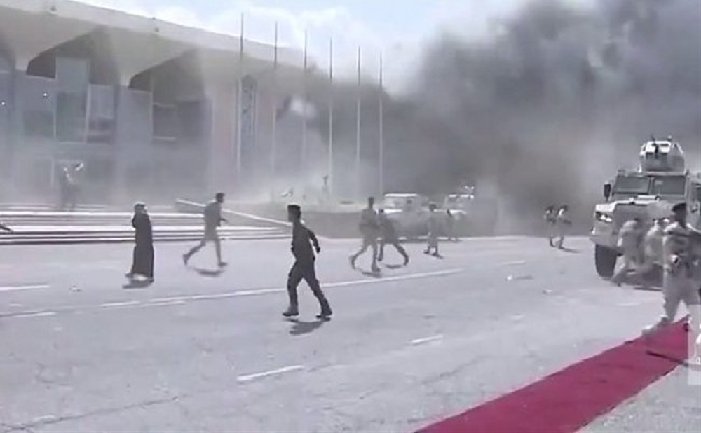 أمريكا تتهم الحوثيين بالوقوف وراء "الهجمات الإرهابية" على مطار عدن