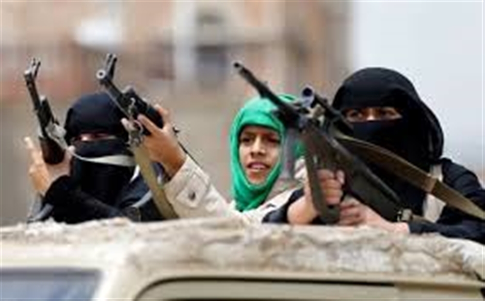 مصدر عسكري : الجيش يأسر فتاة لبنانية وأخرى يمنية في جبهات القتال بمارب