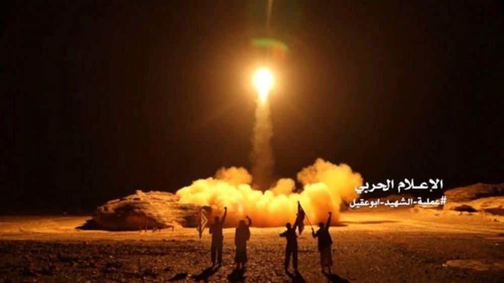 قيادي حوثي يهدد التحالف العربي بهجمات "غير متوقعة"