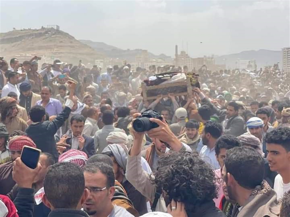 تشييع مهيب لجثمان العمراني "كبير علماء اليمن" (فيديو)