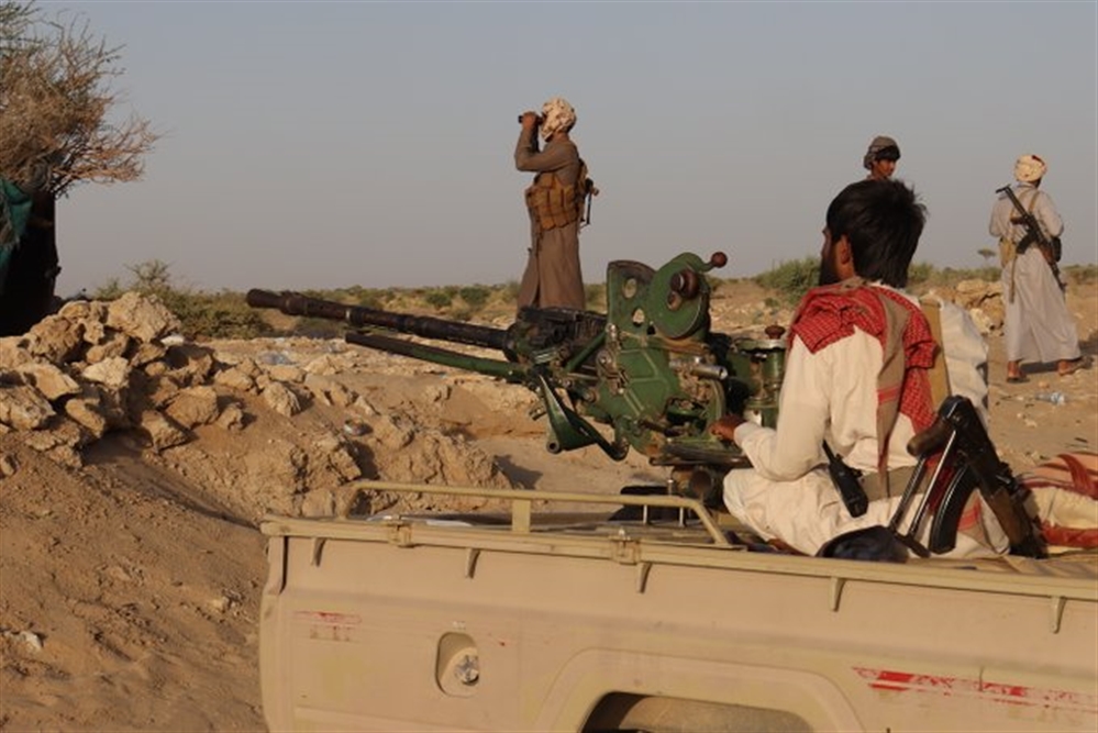 الجيش يهاجم مليشيا الحوثي بين مأرب والبيضاء