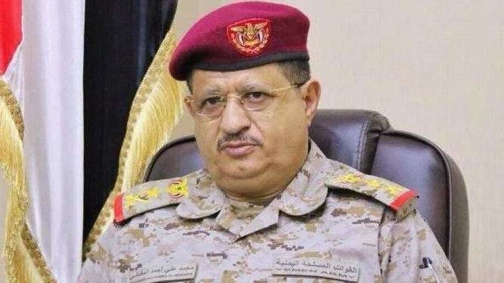 وزير الدفاع يتهم الامم المتحدة بتهريب الاسلحة للحوثيين ويتحدث عن معركة شبوة.. تفاصيل