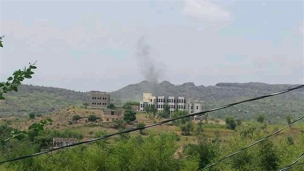 مقتل وإصابة عدد من الطلبة بقصف حوثي على مدرسة بتعز