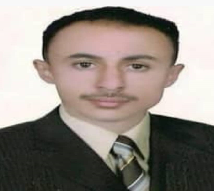 بعد عام من اختطافه... الحوثيون يطلقون سراح صحفي بضمانة