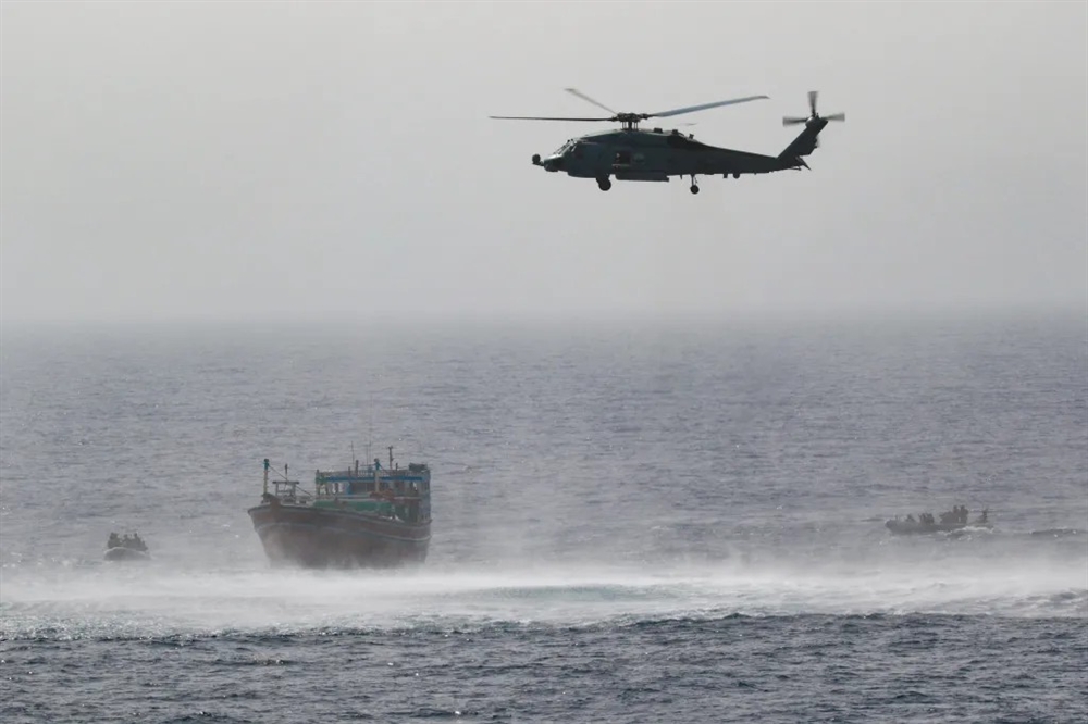 البحرية الأميركية تضبط شحنة مخدرات من سفينة صيد إيرانية في خليج عمان