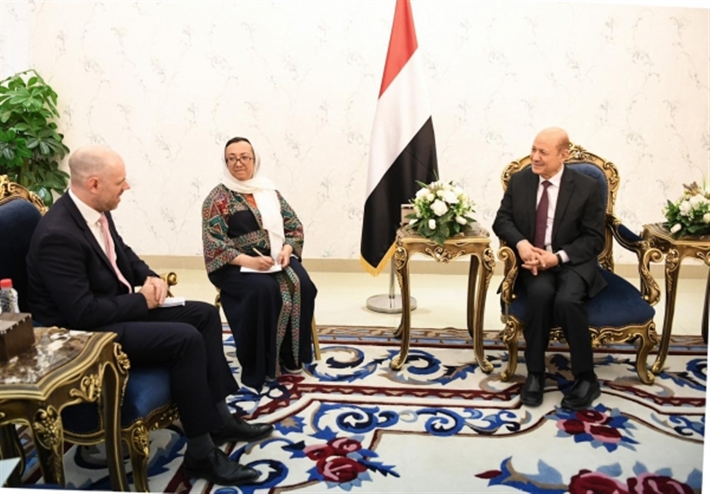 المجلس الرئاسي يطالب بضغط بريطاني لدفع الحوثيين لتنفيذ بنود الهدنة